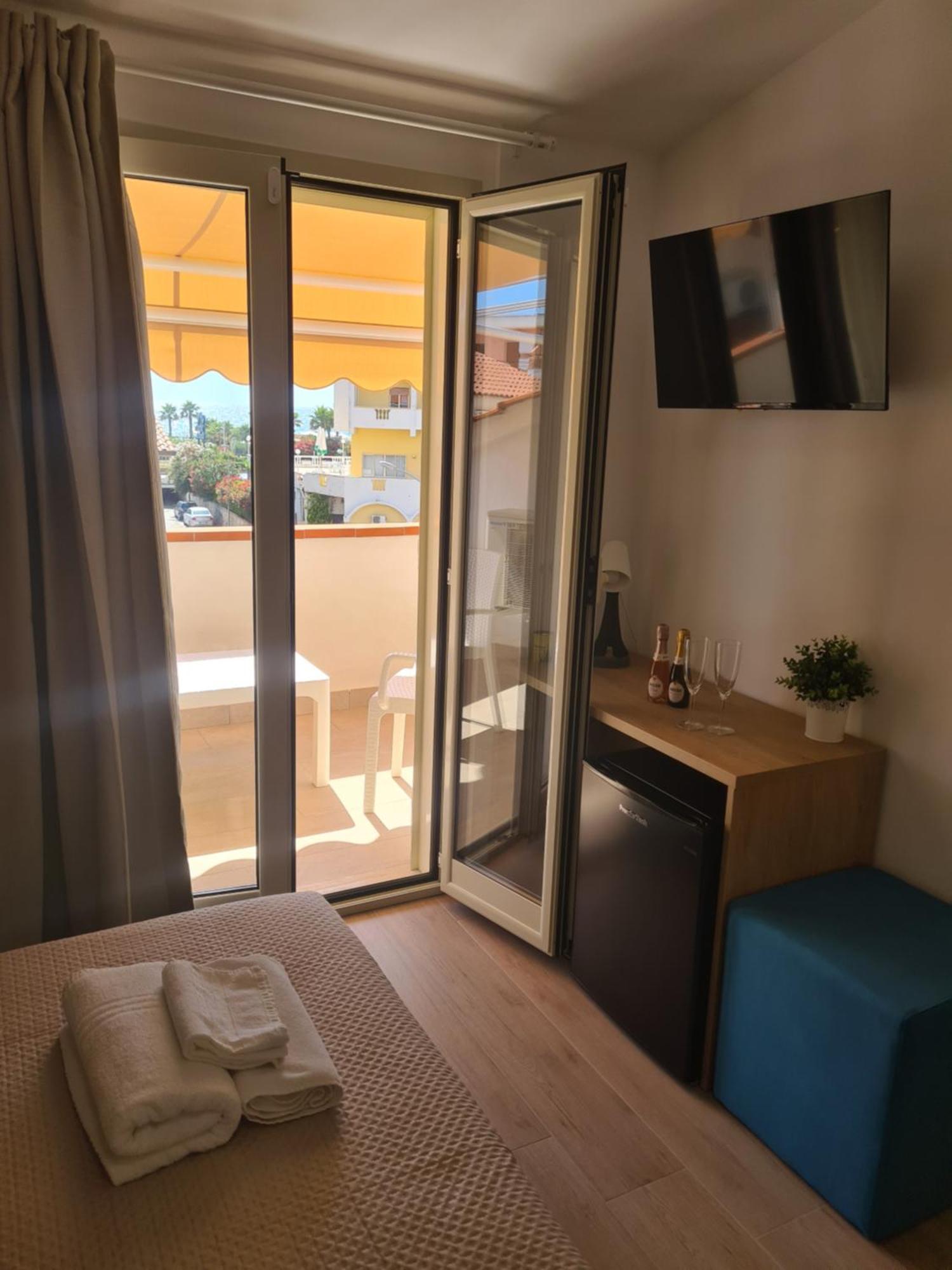 B&B Al Quadrato Scalea Exterior photo